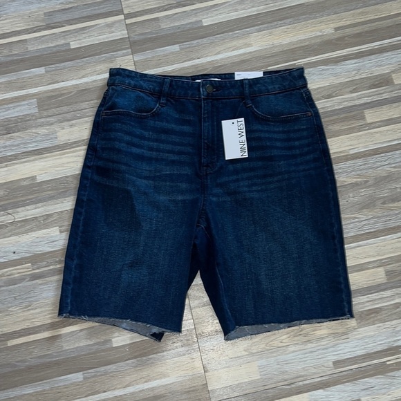 Nine West high rise denim Bermuda shorts! - Picture 1 of 6